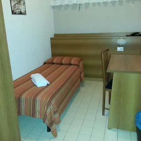 Lombardia Hotel 2*