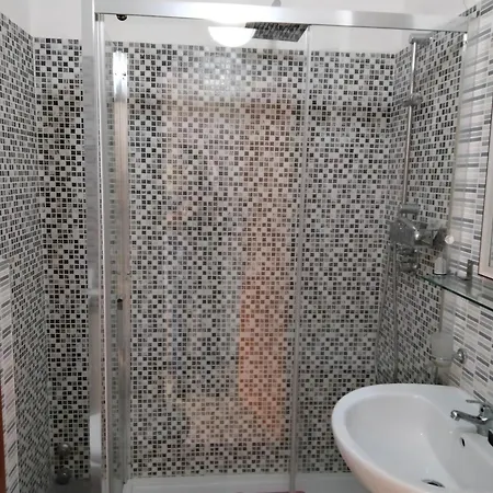 Lombardia Hotel 2*